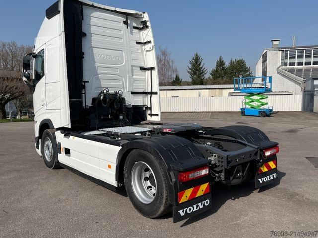 Standardni vlačilec VOLVO FH500 Globe XL Retarder