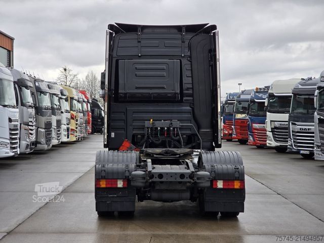Standardni vlačilec MERCEDES-BENZ ACTROS 1854 V8 * RETARDER * TOP * 1A