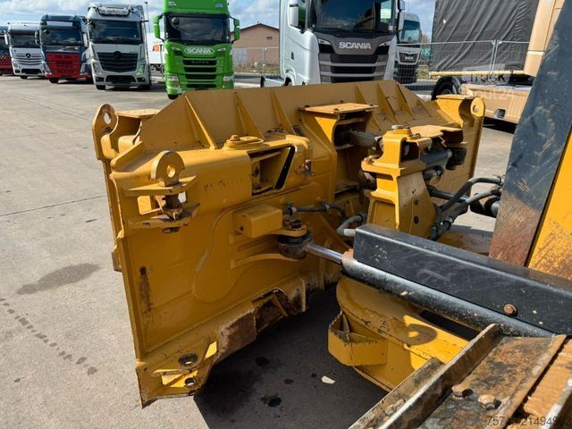 Road roller CATERPILLAR D6K LGP * 6 WEGESCHILD * KLIMA * SCHECKHEFT CAT