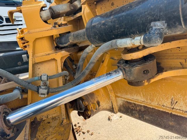 Road roller CATERPILLAR D6K LGP * 6 WEGESCHILD * KLIMA * SCHECKHEFT CAT