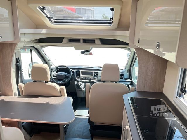 Camper semintegrato BÜRSTNER Lineo T 700