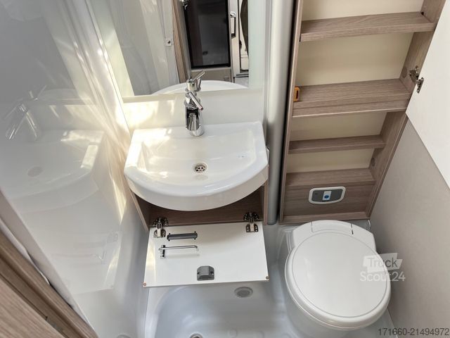 Camper semintegrato BÜRSTNER Lineo T 700