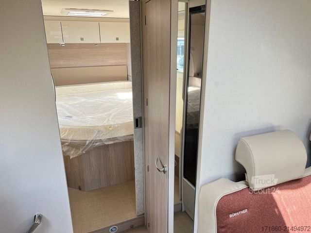 Camper semintegrato BÜRSTNER Lineo T 700