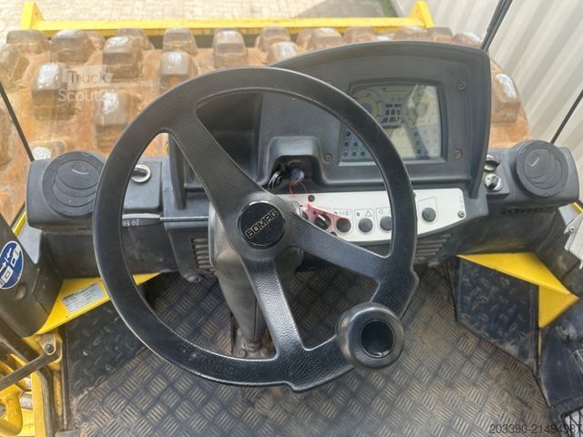 Enkeltromle-valse BOMAG BW213PDH-4 / 2012 BJ / Deutsche Maschine