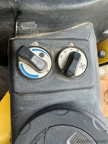 Enkeltromle-valse BOMAG BW213PDH-4 / 2012 BJ / Deutsche Maschine