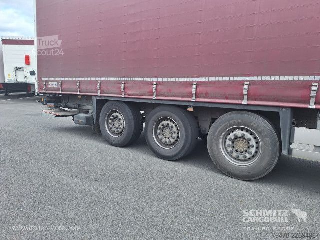 Atvērta puspiekabe ar tentu Schmitz Cargobull Curtainsider Standard Taillift