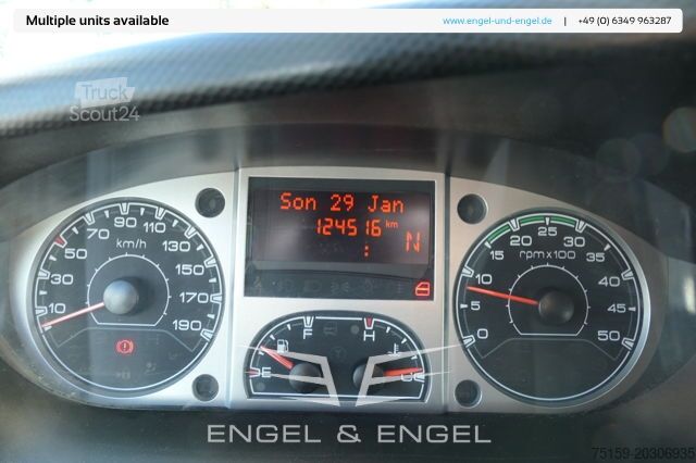 Fourgon tôlé iveco Daily 35 S11 C30C AUTOMATIK KAMERA MAXI Regale DURCHGANG