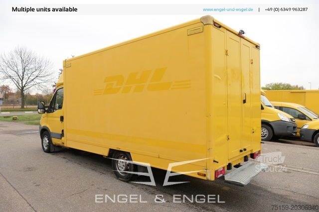 Vrachtwagen met bakwagen iveco Daily 35 S11 C30C AUTOMATIK KAMERA MAXI Regale DURCHGANG