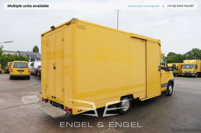 Fourgon tôlé iveco Daily 35 S11 C30C AUTOMATIK KAMERA MAXI Regale DURCHGANG