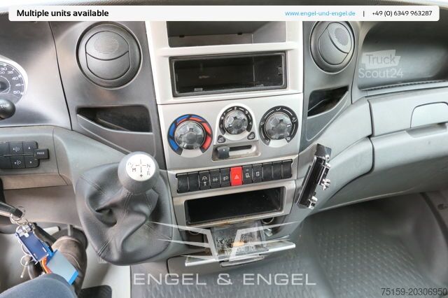Fourgon tôlé iveco Daily 35 S11 C30C AUTOMATIK KAMERA MAXI Regale LUFT