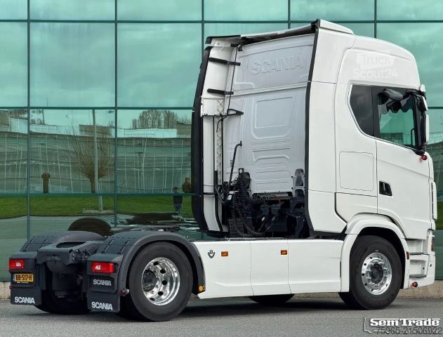 Standard trækkerunit SCANIA 590S V8 NGS RETARDER 2x TANKS ONLY 366.000 KM SU