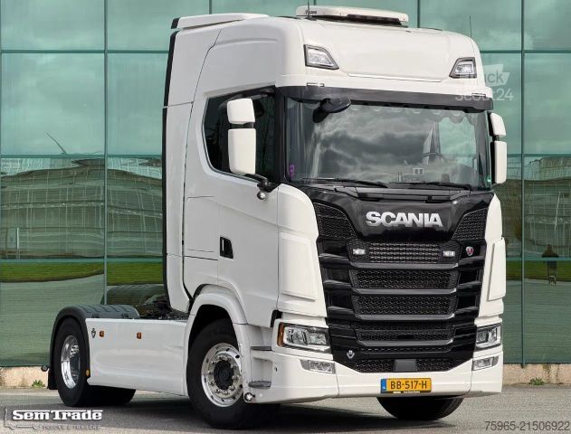 Standard trækkerunit SCANIA 590S V8 NGS RETARDER 2x TANKS ONLY 366.000 KM SU