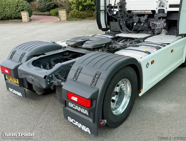 Standard trækkerunit SCANIA 590S V8 NGS RETARDER 2x TANKS ONLY 366.000 KM SU