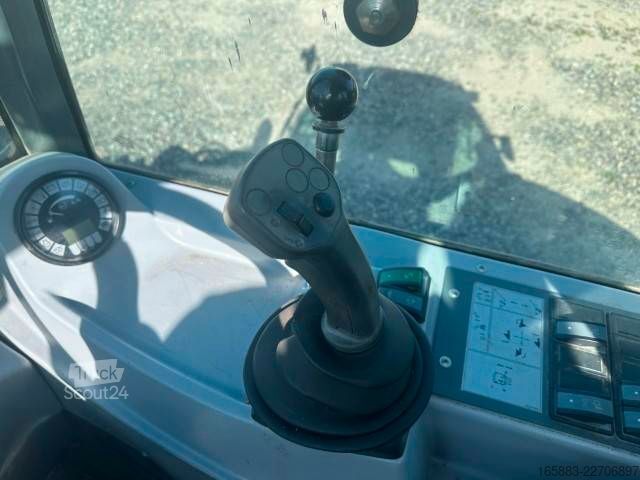 Wiellader KRAMER 750 Radlader 25.000 EUR