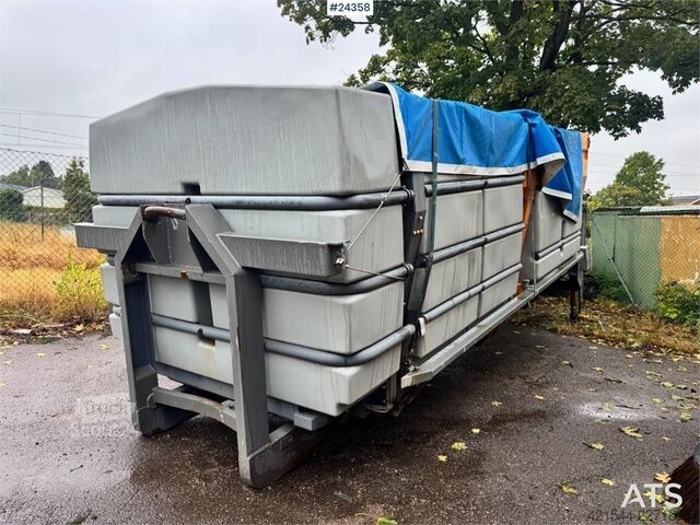 Strooiwagens Epoke SH4902 combination spreader on hook frame
