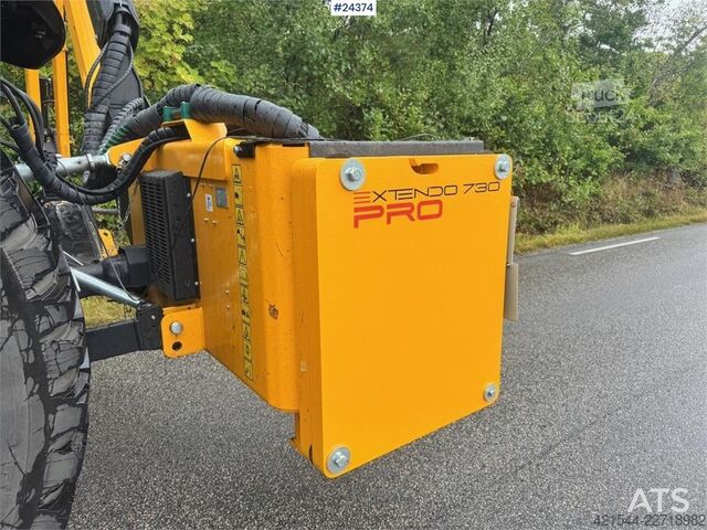 Weidemaaier Kronos Extendo 730 Pro with Muthing 140 flail mower