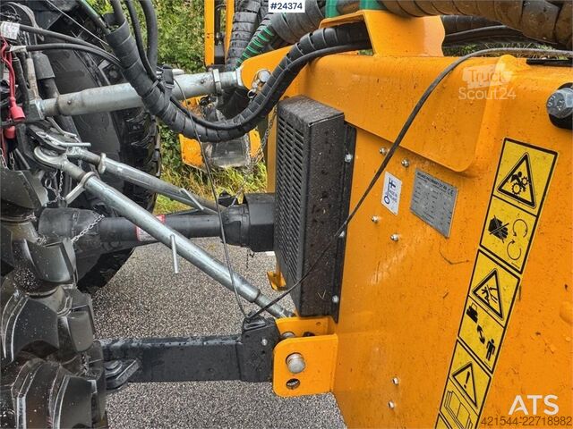 Weidemaaier Kronos Extendo 730 Pro with Muthing 140 flail mower
