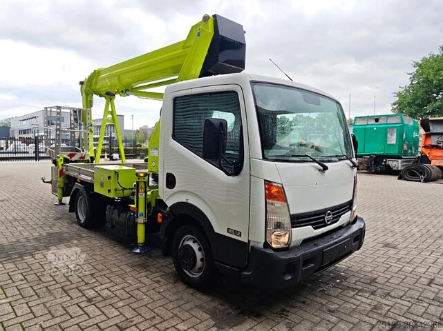يرفع Nissan Cabstar 35.12 Ruthmann TBR200 Unfallschäden!