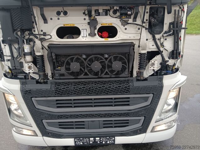 Nagy térfogatú nyergesvontató VOLVO FH460 GlobeXL EU6d I-PARC 820LTank Spoiler X-LOW