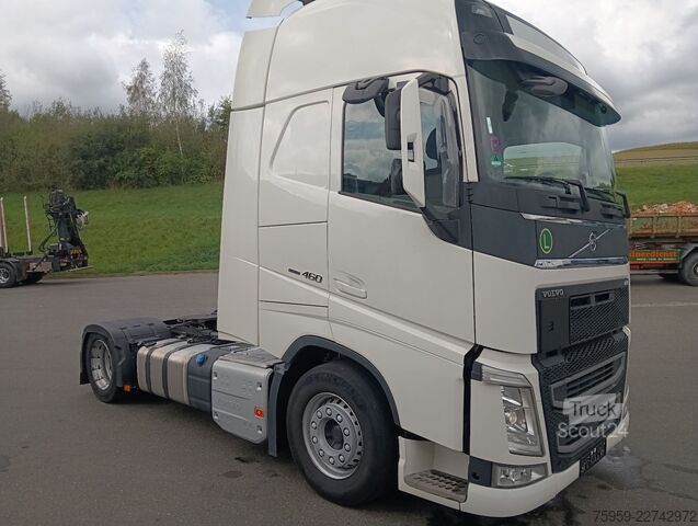 Nagy térfogatú nyergesvontató VOLVO FH460 GlobeXL EU6d I-PARC 820LTank Spoiler X-LOW
