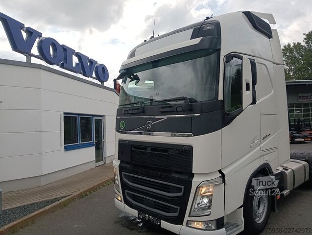 Nagy térfogatú nyergesvontató VOLVO FH460 GlobeXL EU6d I-PARC 820LTank Spoiler X-LOW