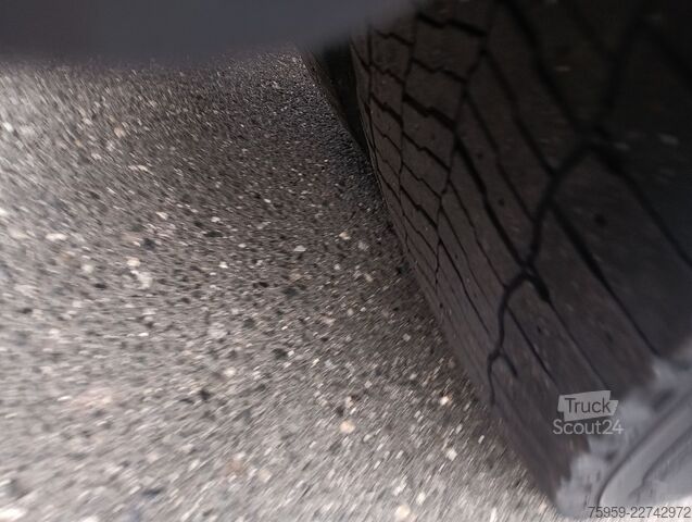 Nagy térfogatú nyergesvontató VOLVO FH460 GlobeXL EU6d I-PARC 820LTank Spoiler X-LOW