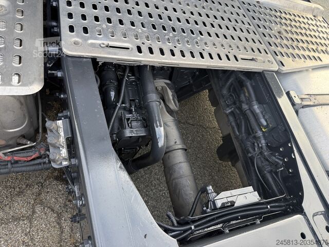 Trattore stradale standard Iveco stralis 480