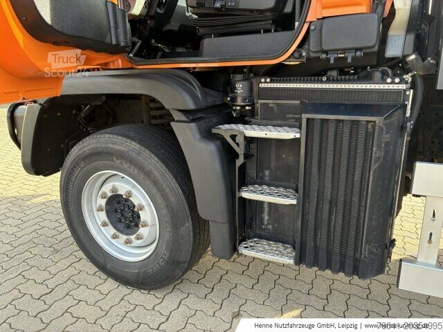 Landmaschine Mercedes-Benz Unimog U 423