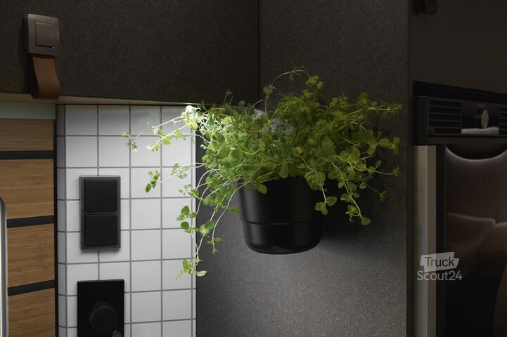 Halbintegral Hymer ML T 580 Xperience Mercedes