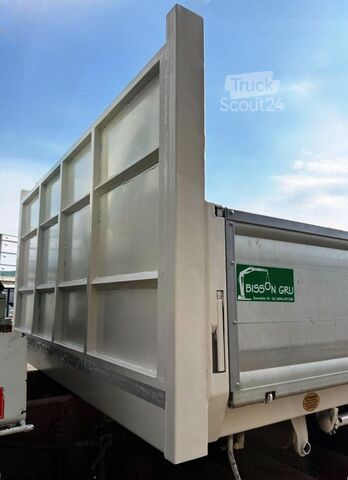 Sklápěcí vůz Iveco STRALIS 350