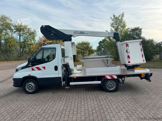 Vrachtwagenhoogwerker IVECO Daily 35S14 Hubarbeitsbühne KLUBB K26 *12 Meter*