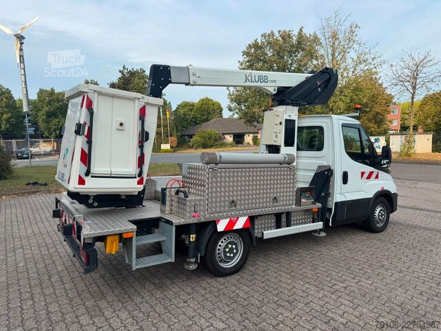 Vrachtwagenhoogwerker IVECO Daily 35S14 Hubarbeitsbühne KLUBB K26 *12 Meter*