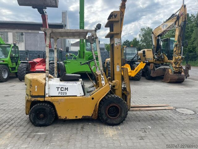 Carrello elevatore a forca TCM FD 25 Z 4