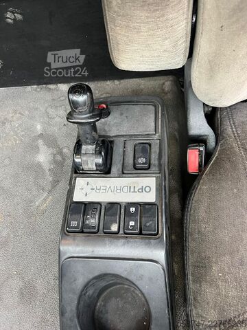Сідловий тягач Renault Premium 450 DXI Renault Premium 450 DXI