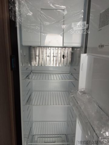 Напівінтегрований кемпер CARADO V 347 Pro+, Automatik, LED, ACC, Combi 6E