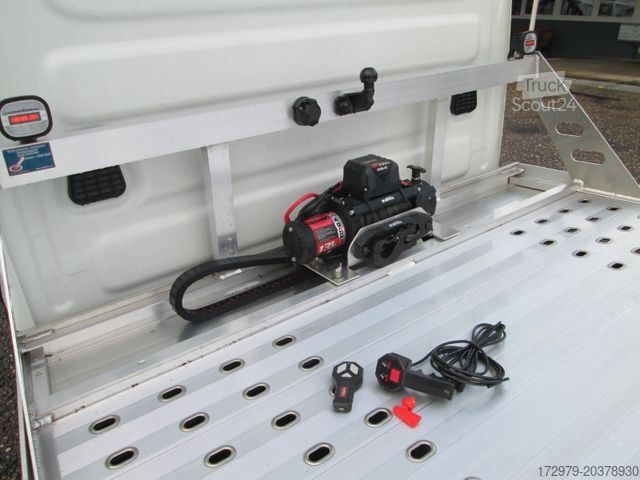 Car carrier van IVECO 35 C15 3.0*Maxi-Neuer Alu Aufbau 4.80m*Euro6*