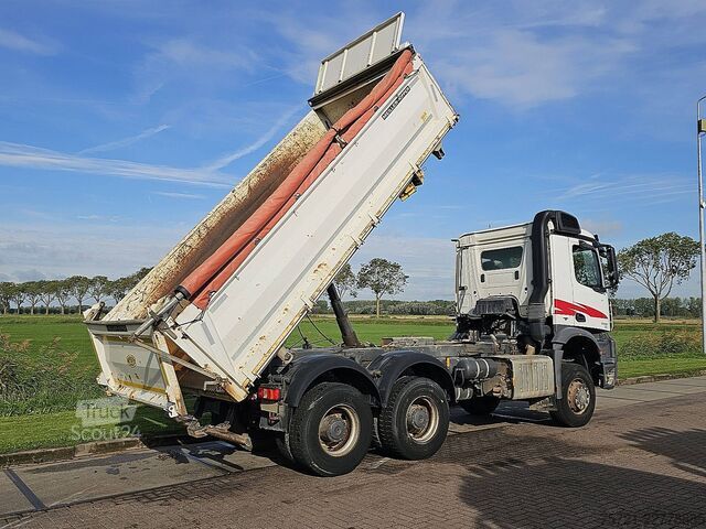 3-sidig tipp MERCEDES-BENZ AROCS 3343 6x6