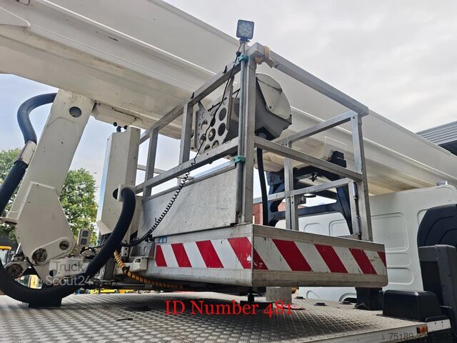 Plataforma elevatória Volvo FL 340 6x2 Bronto S50XDT