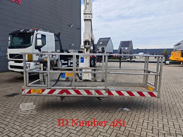 Plataforma elevatória Volvo FL 340 6x2 Bronto S50XDT