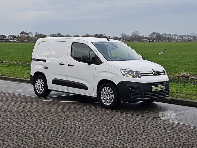 Suitcase CITROEN BERLINGO 1.2 L1 Benzine Automaat!