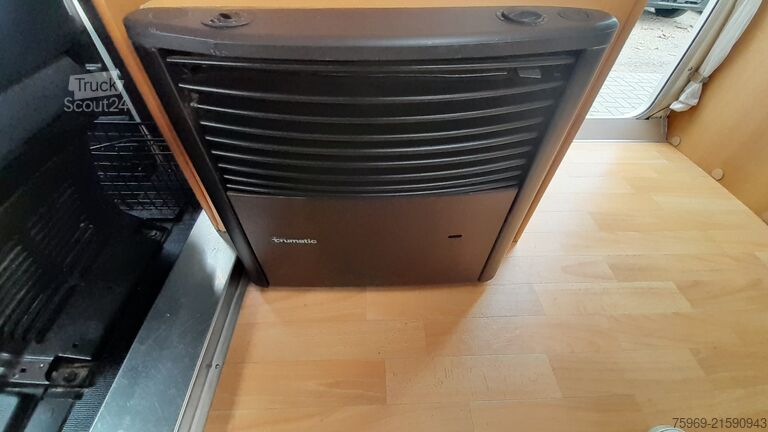 Avtodom z nadgradnjo (alkoven) Mobilvetta NUVOLA FREELINE