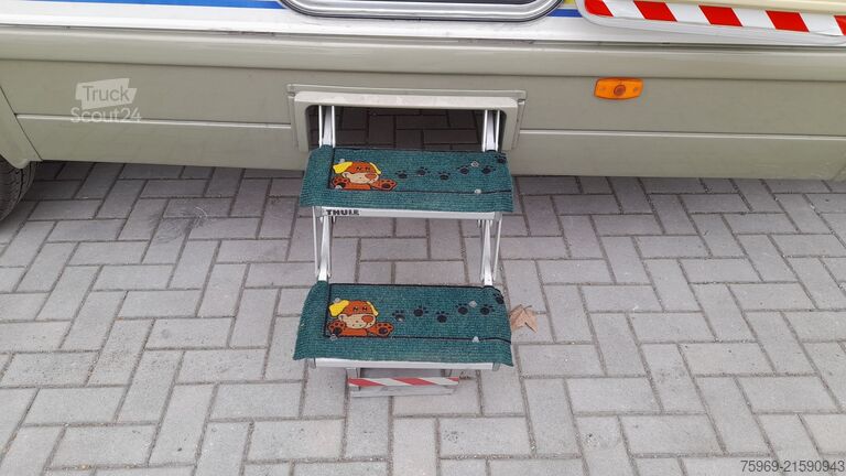 Avtodom z nadgradnjo (alkoven) Mobilvetta NUVOLA FREELINE