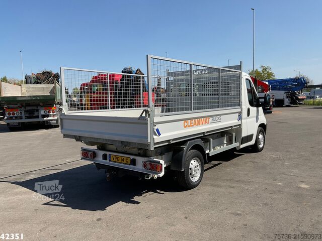 Самосвал Peugeot Boxer 2.0 HDI kipper