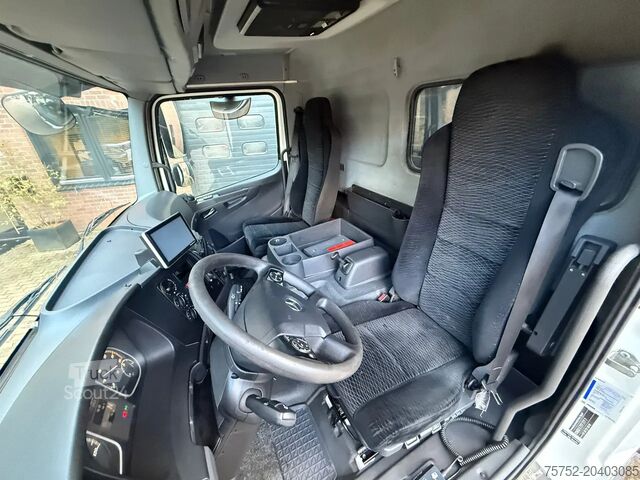 Kuffert Mercedes-Benz Atego 1318 4X2 BDF Koffer Standairco 2.000KG LB...