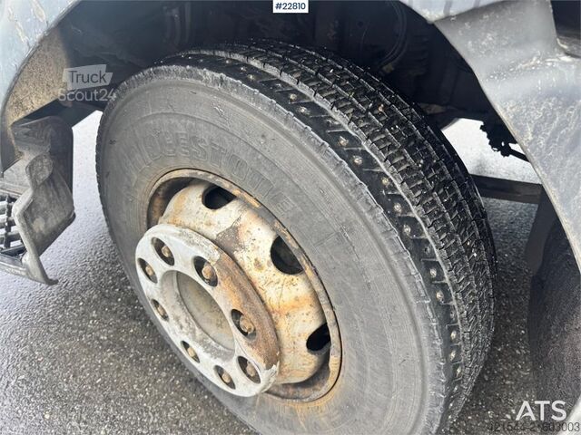 куфар Volvo FL250 4x2 box truck – full side opening WATCH VIDE