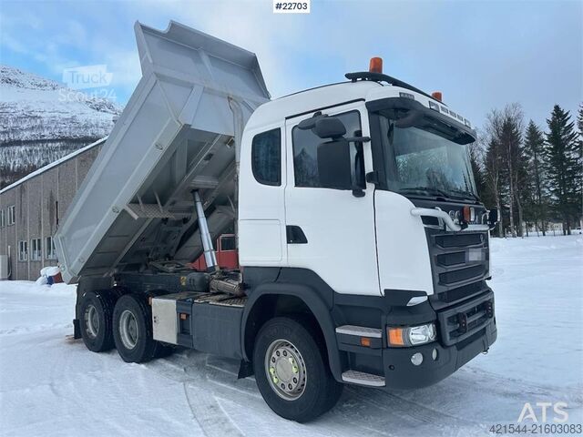 Ribaltabile Scania R580 6x4 plow rigged tipper truck w/ plow plate. S