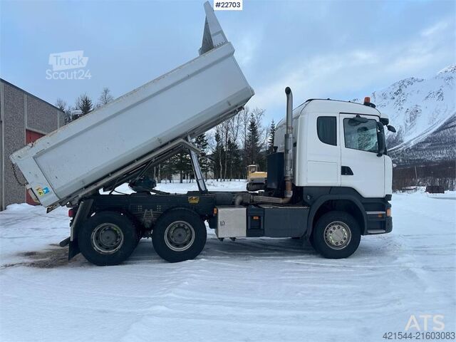 Ribaltabile Scania R580 6x4 plow rigged tipper truck w/ plow plate. S