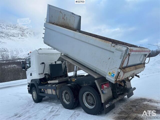 Ribaltabile Scania R580 6x4 plow rigged tipper truck w/ plow plate. S
