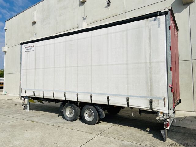 Öppen släpvagn med presenning Möslein TP 11 Schwebheim  Tandem- Schiebeplanenanhänger zum Durchladen