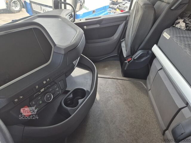 Standardni traktor DAF XF 480 FT